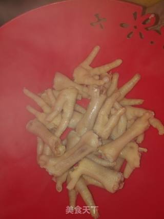 Spicy Garlic Chicken Feet recipe