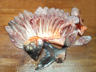 [put Your Steamed Service] "yellow Chopped Pepper Steamed Fish"---golden Spear's Wings recipe