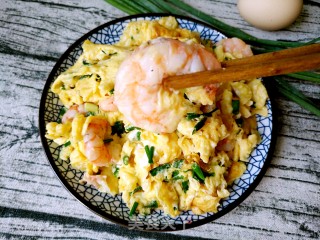 Fried Shrimp with Eggs recipe