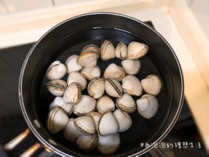 I Have to Eat Cold Dishes in Summer [white Clams in Sauce], Refreshing and Relieving Greasiness recipe