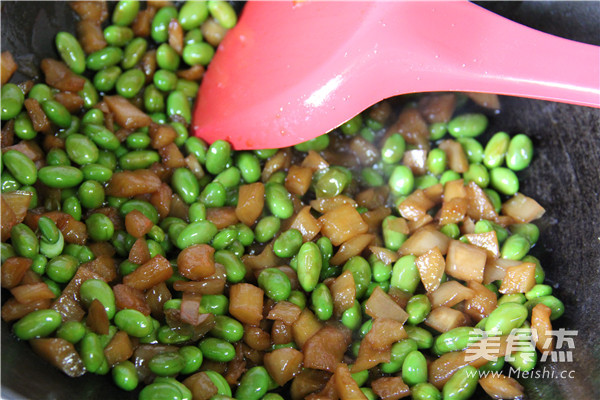 Fried Edamame with Dried Radish recipe