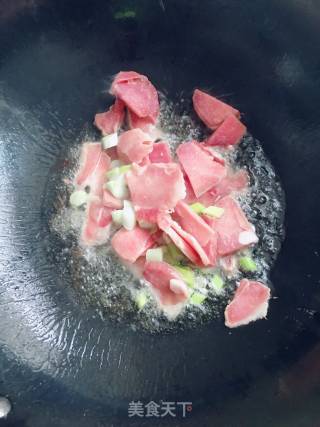 Celery Stir-fried Pork recipe