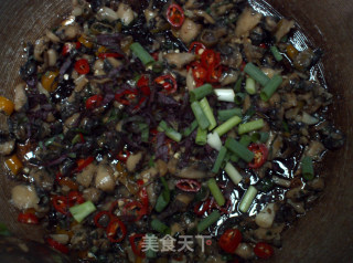 [classic Hengdong Cuisine] "fried Snail with Perilla" recipe