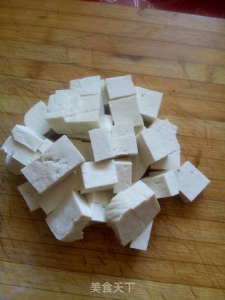 Simple Crucian Carp Stewed Tofu recipe