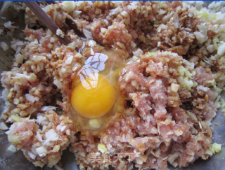 Lotus Root Meatballs recipe