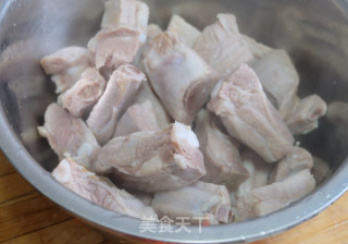 #trust之美#lotus Root and Carrots Stewed Pork Ribs recipe