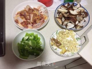 Stir-fried Chicken with Mushrooms recipe