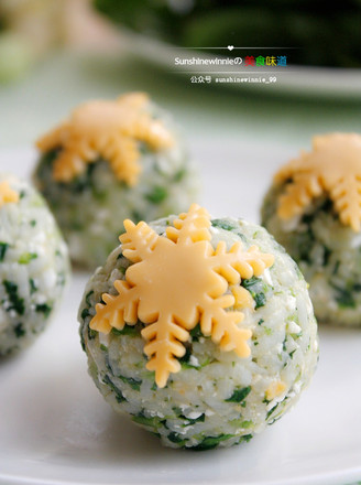 Snowflake Spinach Rice Ball recipe