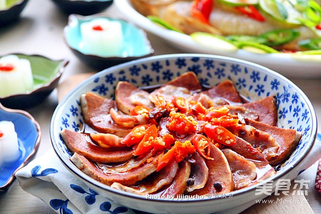 Steamed Sausage with Chopped Pepper and Dried Sausage recipe