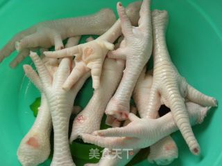 Spiced Chicken Feet recipe