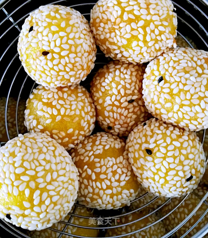 Pumpkin Sesame Balls recipe