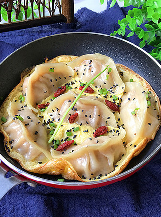 Fried Dumplings with Eggs recipe