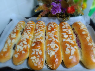 Purple Sweet Potato Bread Roll recipe