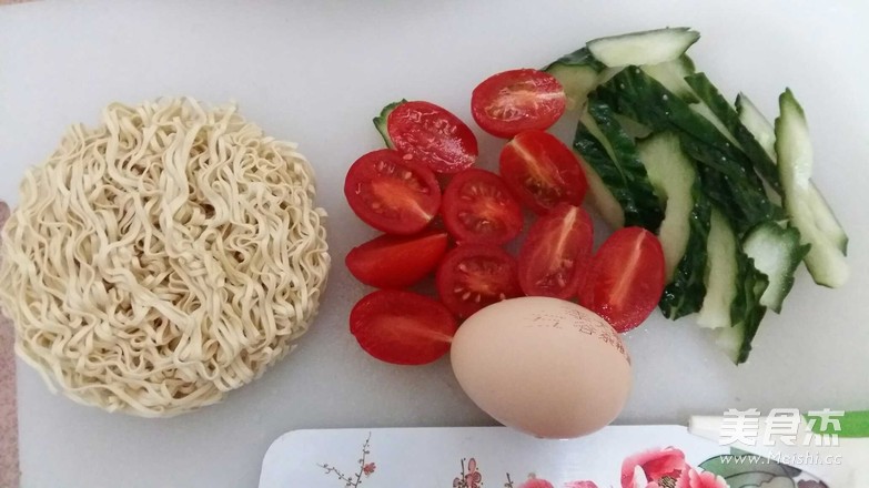 Little Tomato and Egg Noodle Soup recipe