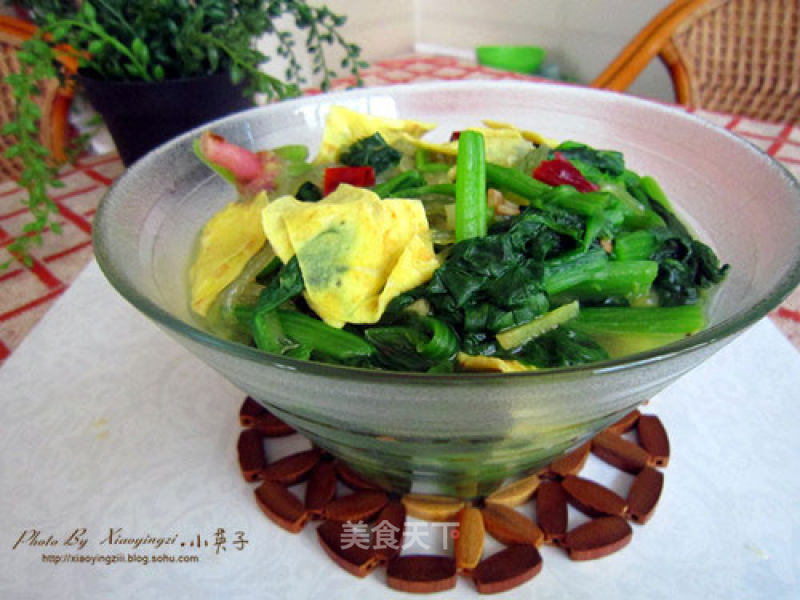Red-billed Green Parrots that are Planted in Autumn and Harvested in Spring --- Stewed Spinach recipe
