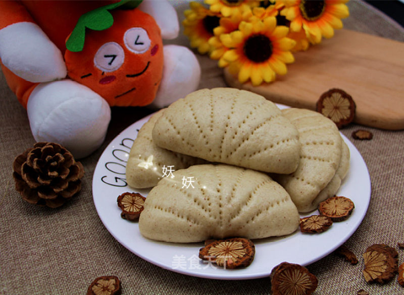 Buckwheat Lotus Leaf Folder recipe