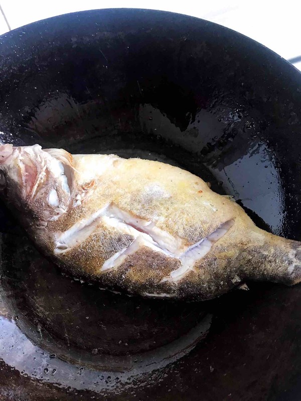 Braised Smelly Mandarin Fish recipe