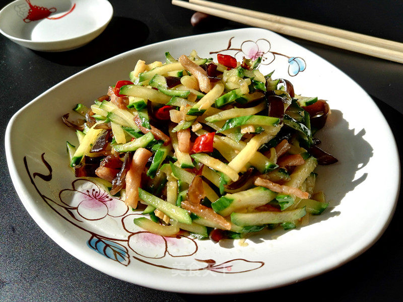 Stir-fried Pork Belly with Cucumber recipe