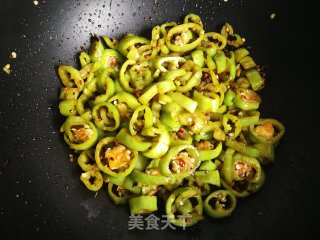 Stir-fried Green Peppers with Tempeh recipe