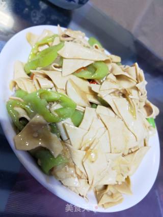 Dried Tofu with Hot Peppers recipe