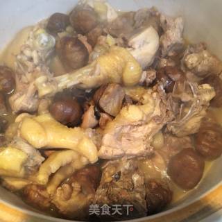 Stewed Chicken with Cuttlefish and Chestnut recipe