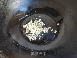 Stir-fried Duck Blood with Leek recipe