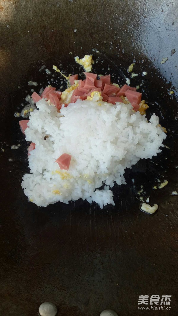 Black Pepper Ham and Egg Fried Rice recipe