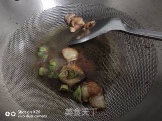 Stir-fried Purple Cabbage with Pork Belly recipe