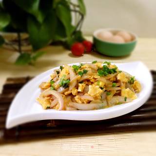 Scrambled Eggs with Onions recipe