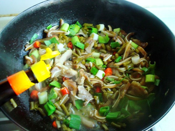 Fried Pork Ears with Capers recipe