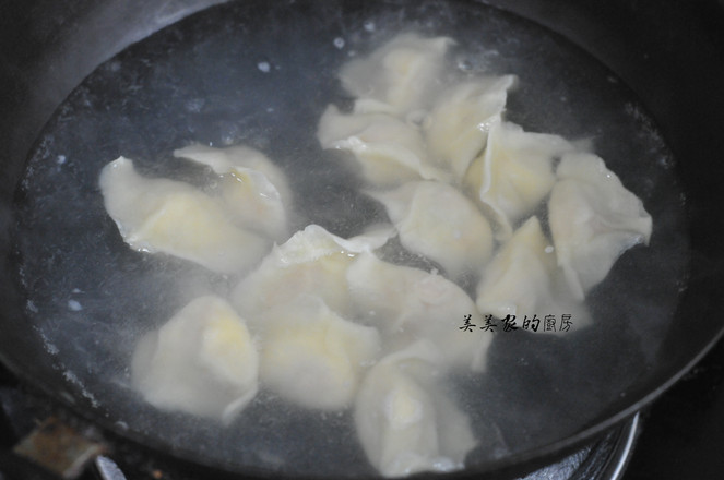 Soft and Thin Pork Dumplings recipe