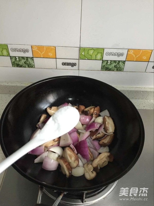 Onion and Mushroom Stir-fry recipe