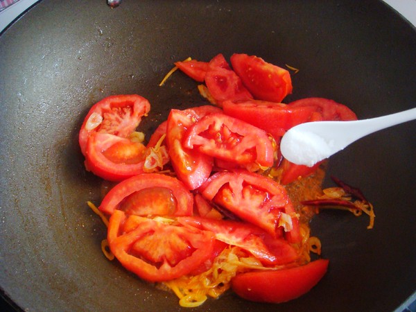 Tomato and Egg Noodles recipe