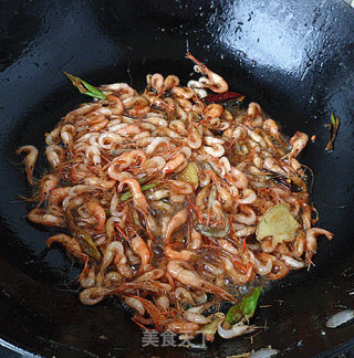 Stir-fried River Prawns with Leek recipe