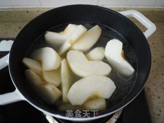 Chuanbei Snow Pear Pork Bone Soup recipe