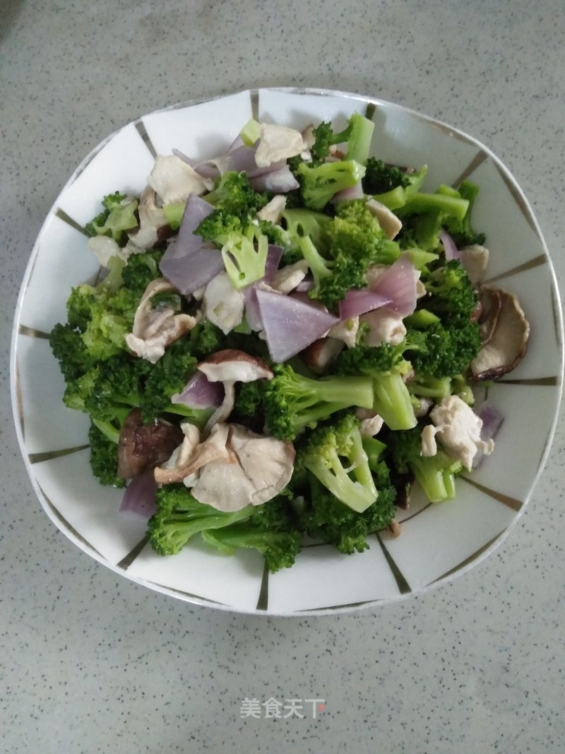 Stir-fried Shiitake Mushrooms with Broccoli recipe