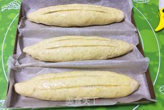 Whole Wheat Red Date Sesame Bread recipe