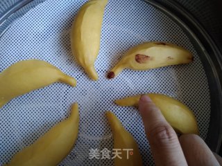 Pictographic Millet Banana Mantou recipe
