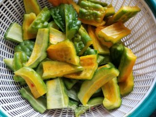 Fried Bitter Gourd with Seafood Mushroom recipe