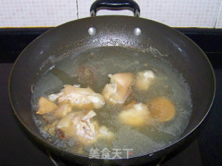 【corn Soybean Hoof Soup】 recipe