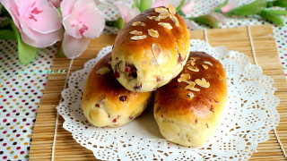 Cranberry Meal Buns recipe