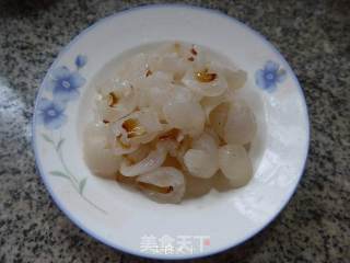 Lychee Rice Porridge with Wolfberry recipe