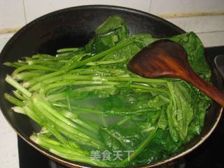 Shrimp Mixed with Spinach recipe