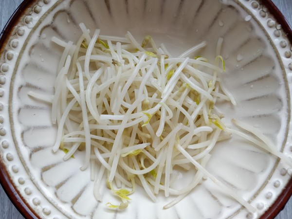 Kelp Shredded with Bean Sprouts recipe