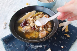 American Ginseng and Lotus Root Chicken Soup recipe