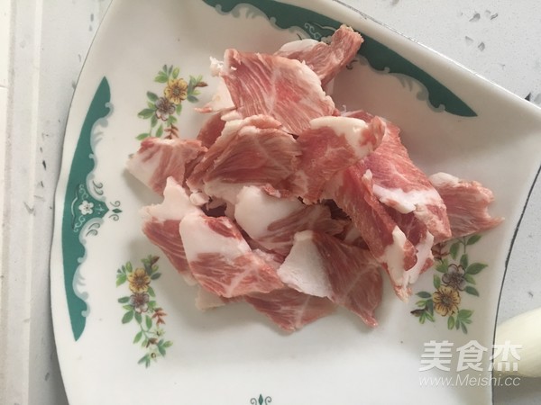 Stir-fried Pork with Big Chili recipe