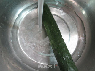 Cucumber Mixed with Mung Bean Sprouts recipe