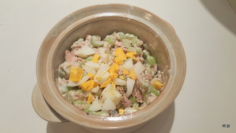 Celery Tossed Tuna Salad recipe