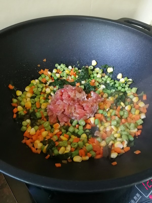 Simple Ingredients, Delicious~~ Fried Rice with Mixed Vegetables recipe