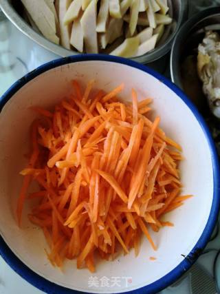 Fried Potato Shreds with Sauerkraut recipe